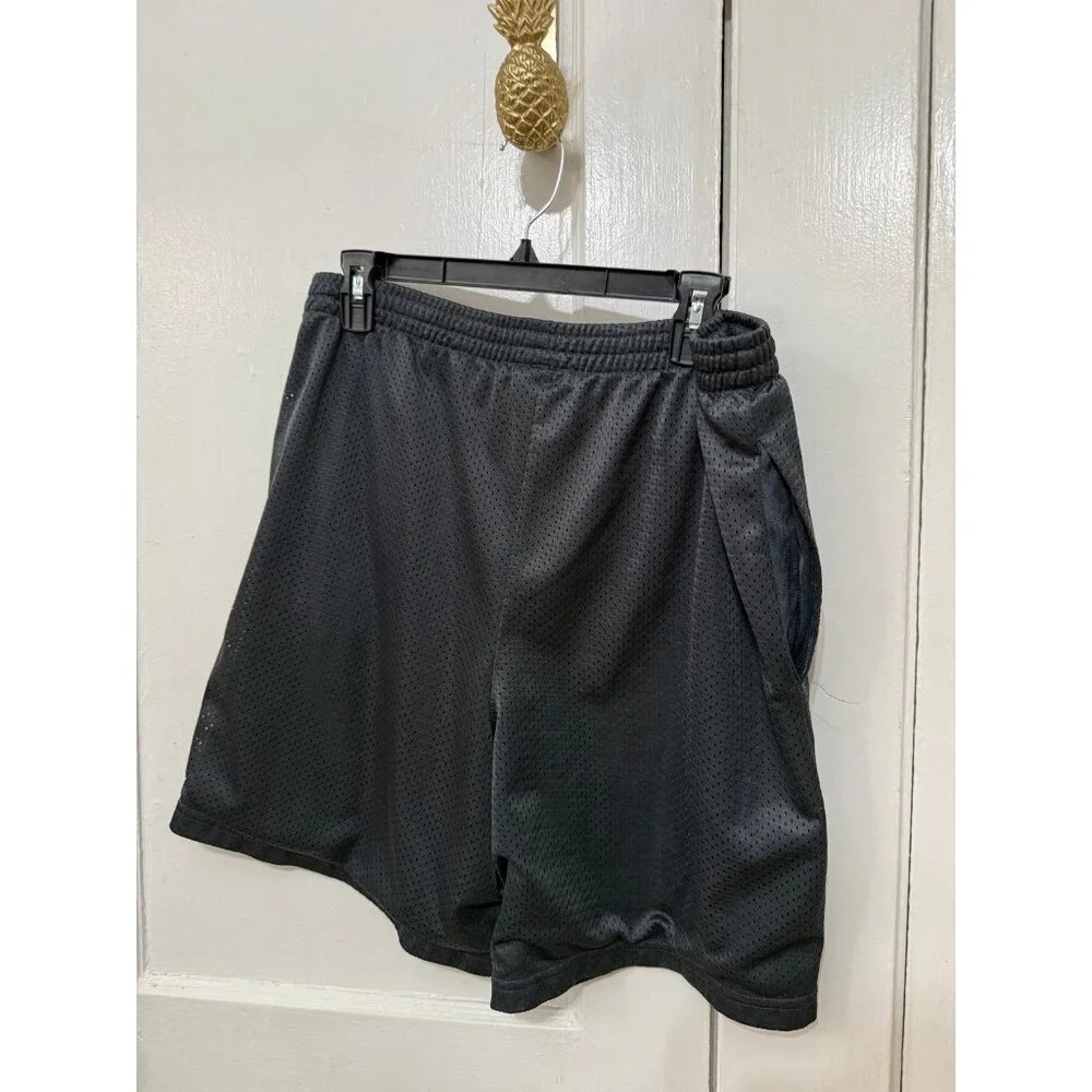 Starter men’s size large black basketball short shorts